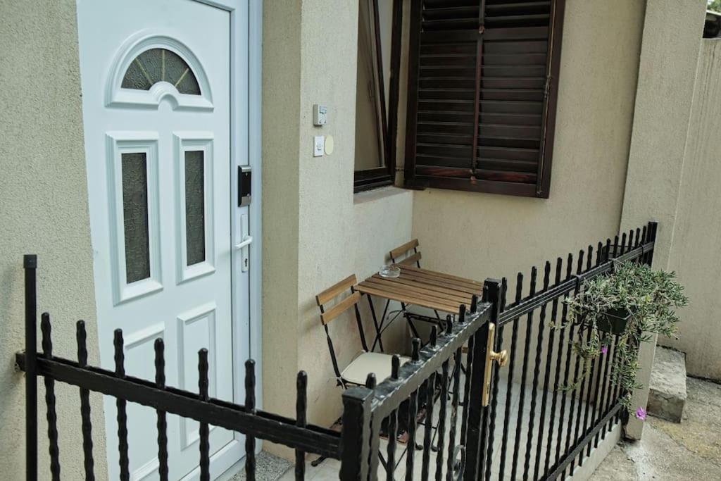 Studio Apartman Gajba In City Center Zagreb Exterior photo